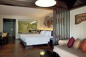 Le Meridien Phuket Beach Resort