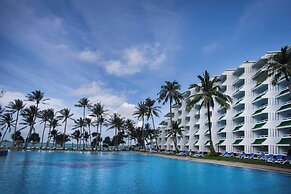 Le Meridien Phuket Beach Resort