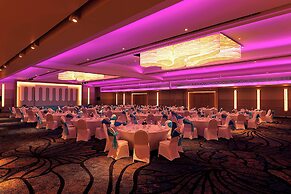 Le Meridien Phuket Beach Resort