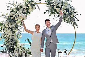 Le Meridien Phuket Beach Resort