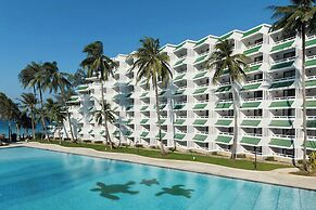 Le Meridien Phuket Beach Resort