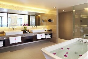Le Meridien Phuket Beach Resort
