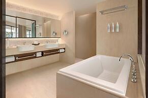 Le Meridien Phuket Beach Resort