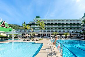 Le Meridien Phuket Beach Resort