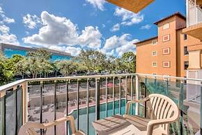 Inn of Naples, Tapestry Collection by Hilton