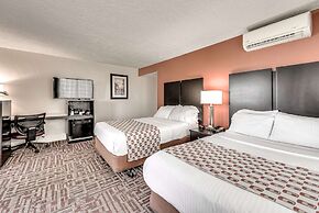 Inn of Naples, Tapestry Collection by Hilton