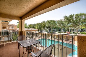 Inn of Naples, Tapestry Collection by Hilton