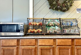 Days Inn by Wyndham Pensacola - Historic Downtown