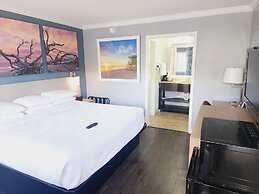 Days Inn by Wyndham Pensacola - Historic Downtown