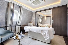 Le Grand Hotel de Cabourg - MGallery Collection