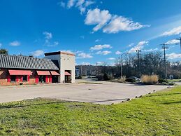 Mystic River Hotel & Suites Near Casinos