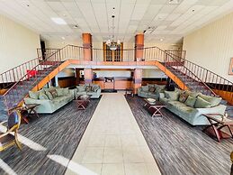 Mystic River Hotel & Suites Near Casinos