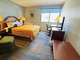 Mystic River Hotel & Suites Near Casinos