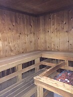 Mystic River Hotel & Suites Near Casinos