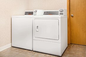 Days Inn by Wyndham Marquette