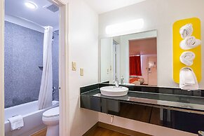 Motel 6 Round Rock, TX