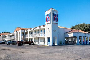 Motel 6 Round Rock, TX