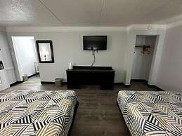 Motel 6 Hazelwood, MO