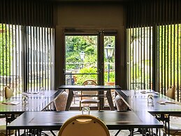 Mercure Carcassonne la Cite Hotel