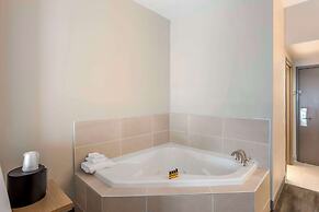 Best Western Plus Heritage Rail Inn & Suites