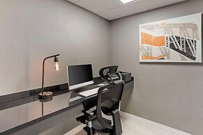 Best Western Plus Heritage Rail Inn & Suites