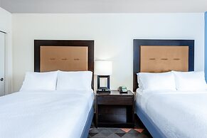 Holiday Inn & Suites Across From Universal Orlando by IHG