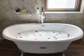 Best Western Plus The Connaught Hotel & Spa