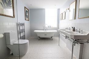 Best Western Plus The Connaught Hotel & Spa