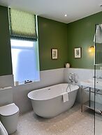 Best Western Plus The Connaught Hotel & Spa