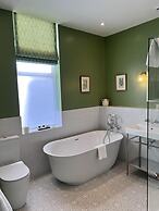Best Western Plus The Connaught Hotel & Spa