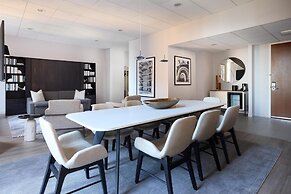 Hyatt Regency Chicago