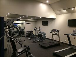 Best Western Plus Emerald Isle Hotel