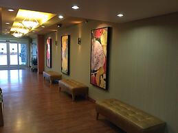 Best Western Plus Emerald Isle Hotel