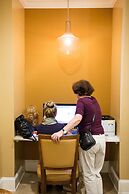 Hotel St. Pierre®, a French Quarter Inns® Hotel