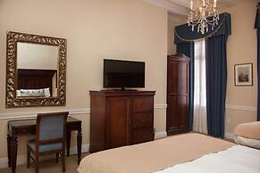 Hotel St. Pierre®, a French Quarter Inns® Hotel