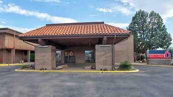 Motel 6 Willcox, AZ