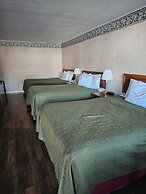 Travelodge by Wyndham Mackinaw City