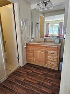 Travelodge by Wyndham Mackinaw City