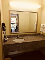 Quality Inn & Suites Conference Center Statesboro Historic District