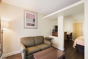 Quality Inn & Suites Conference Center Statesboro Historic District