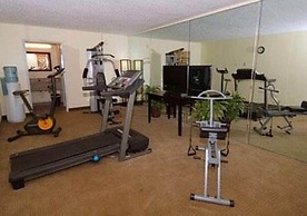 Quality Inn & Suites Conference Center Statesboro Historic District