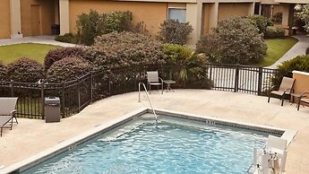 Quality Inn & Suites Conference Center Statesboro Historic District