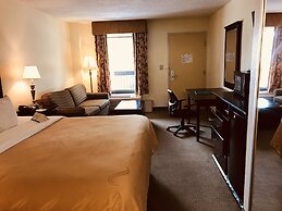 Quality Inn & Suites Conference Center Statesboro Historic District