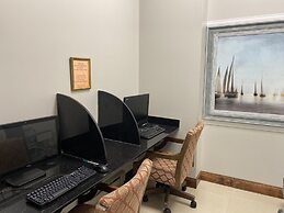 Clarion Hotel Conference Center on Lake Erie