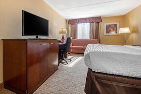 Clarion Hotel Conference Center on Lake Erie