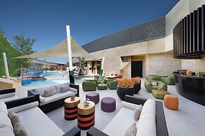 Clarkes hotel, A grand heritage hotel since 1898