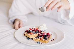 InterContinental Toronto Centre by IHG