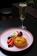 InterContinental Toronto Centre by IHG