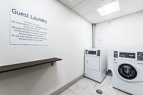 Holiday Inn Express Flint-Campus Area by IHG