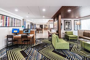 Holiday Inn Express Flint-Campus Area by IHG